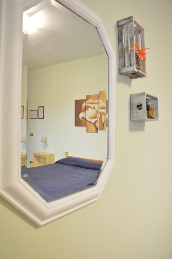Hotel Il Poggetto Castellina Marittima Εξωτερικό φωτογραφία