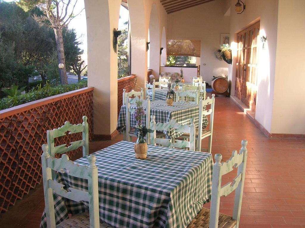 Hotel Il Poggetto Castellina Marittima Εξωτερικό φωτογραφία