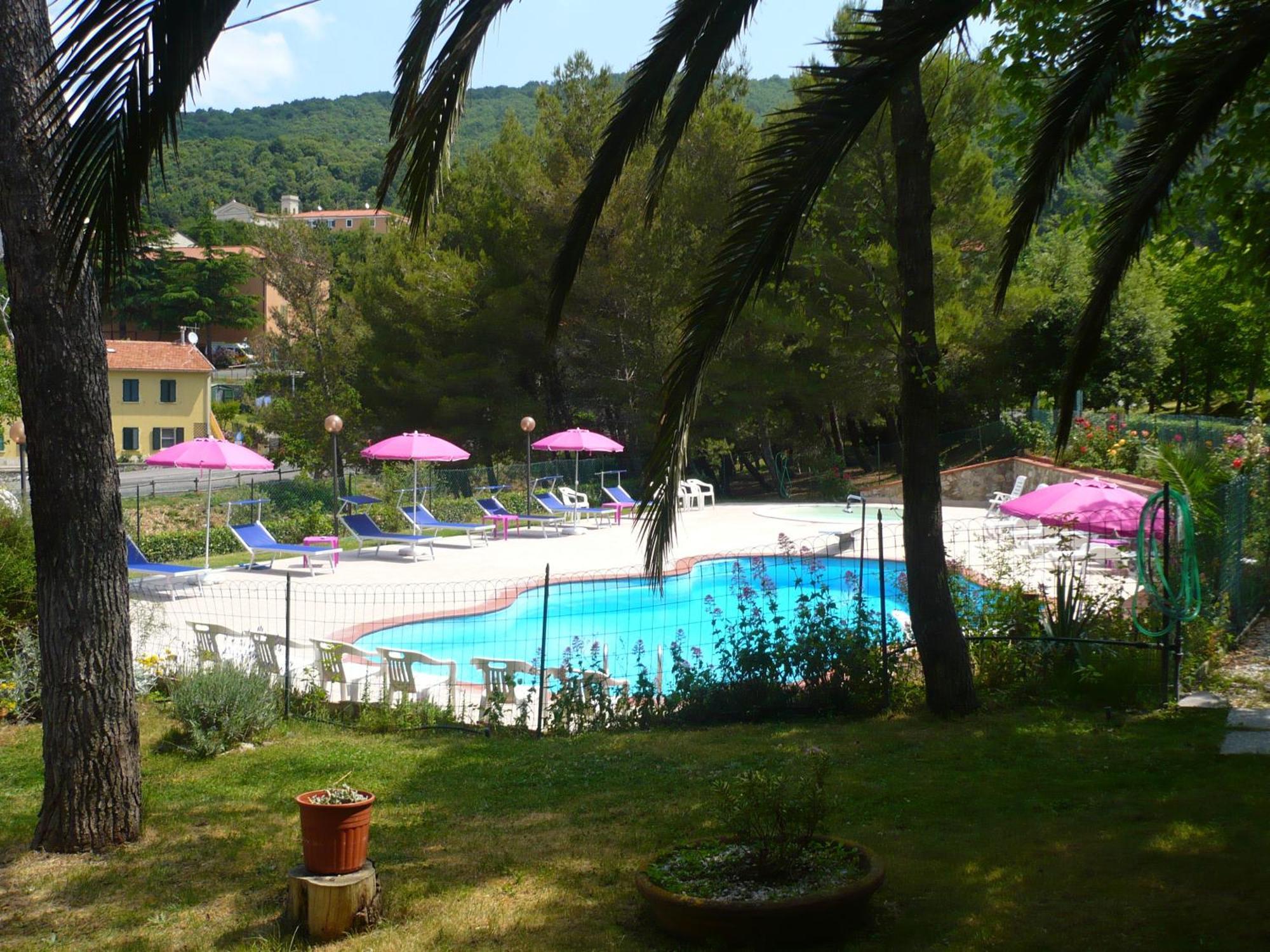 Hotel Il Poggetto Castellina Marittima Εξωτερικό φωτογραφία