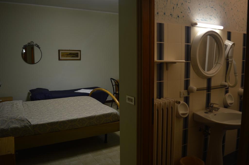 Hotel Il Poggetto Castellina Marittima Εξωτερικό φωτογραφία