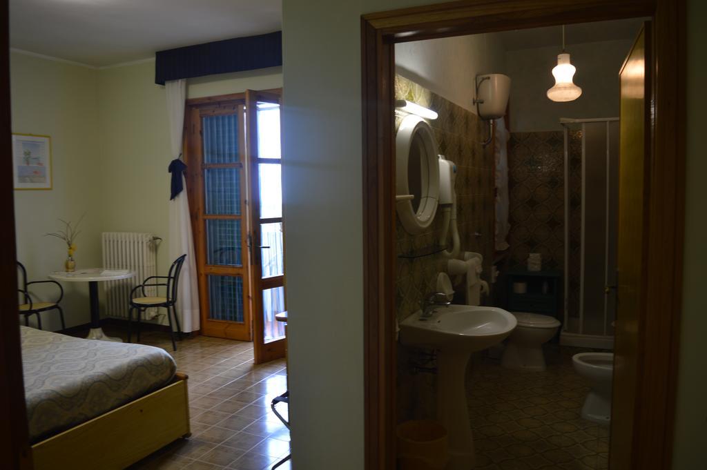 Hotel Il Poggetto Castellina Marittima Εξωτερικό φωτογραφία