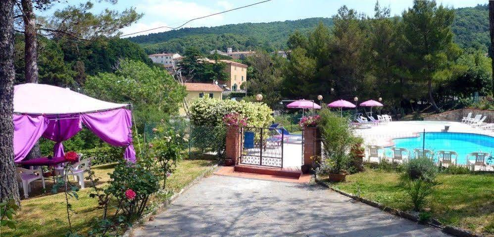 Hotel Il Poggetto Castellina Marittima Εξωτερικό φωτογραφία